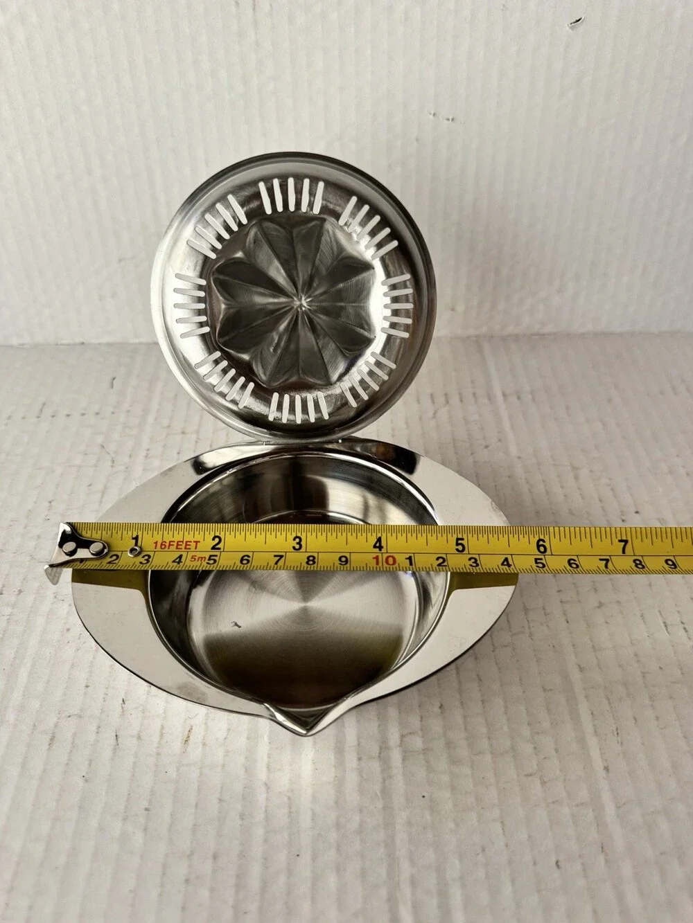Vintage Stainless Steel Hinged Citrus Juicer Reamer Lemon Orange Press